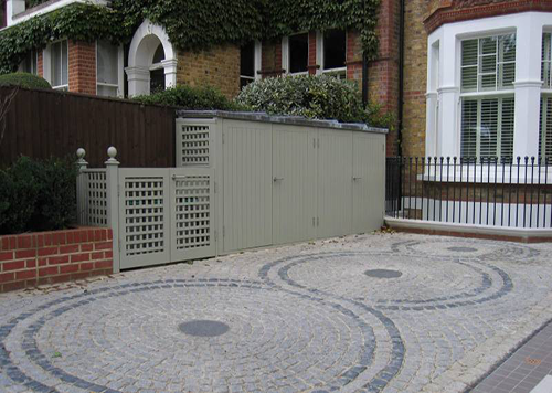 Flooring With Basalt Cobble Stone