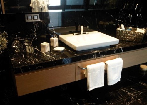 black marble bathroom countertops